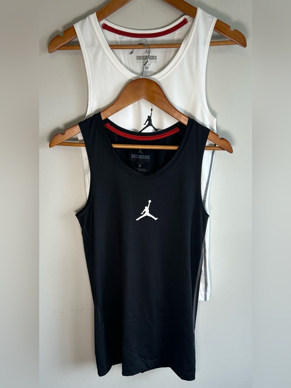 Jordan Sport Essentials Dri-FIT Sleeveless Mens Training Shirts Compression Sz M